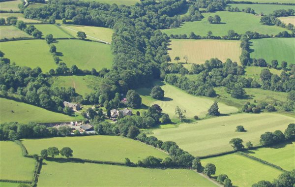 The Old barn - Gwarmacwydd Estate